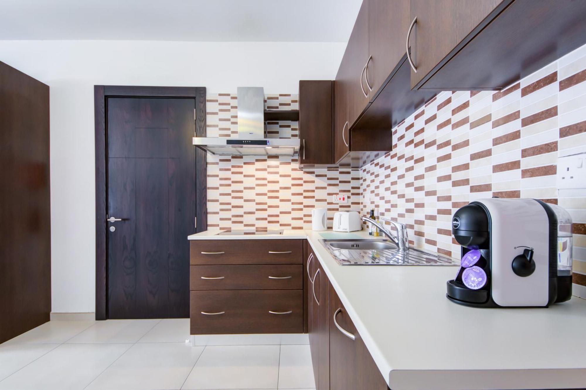 Prime Location, Modern Apartment In St Julian'S, Paceville, Apt 8 By Vaganza Saint Julian's Екстер'єр фото